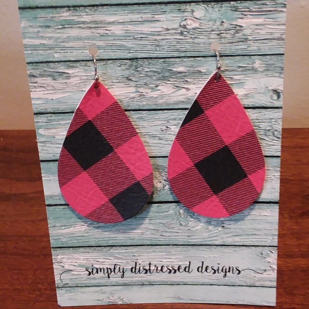 Plaid leather earrings